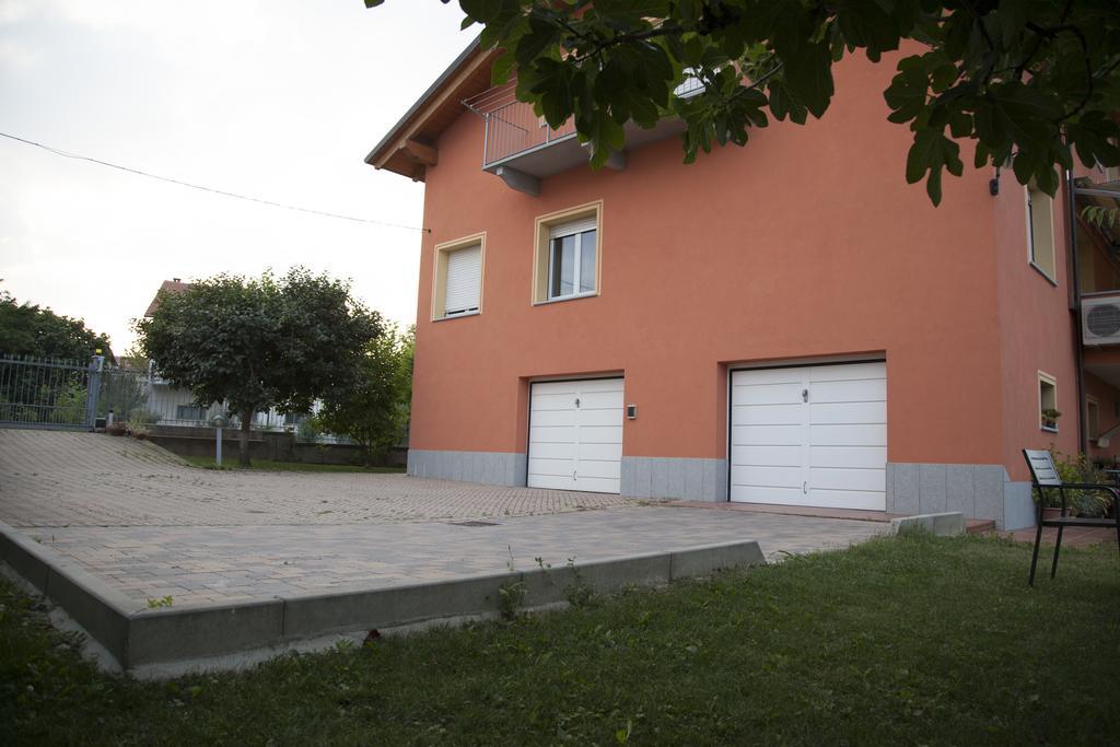 B&B Alba In Langhe Verduno Bagian luar foto