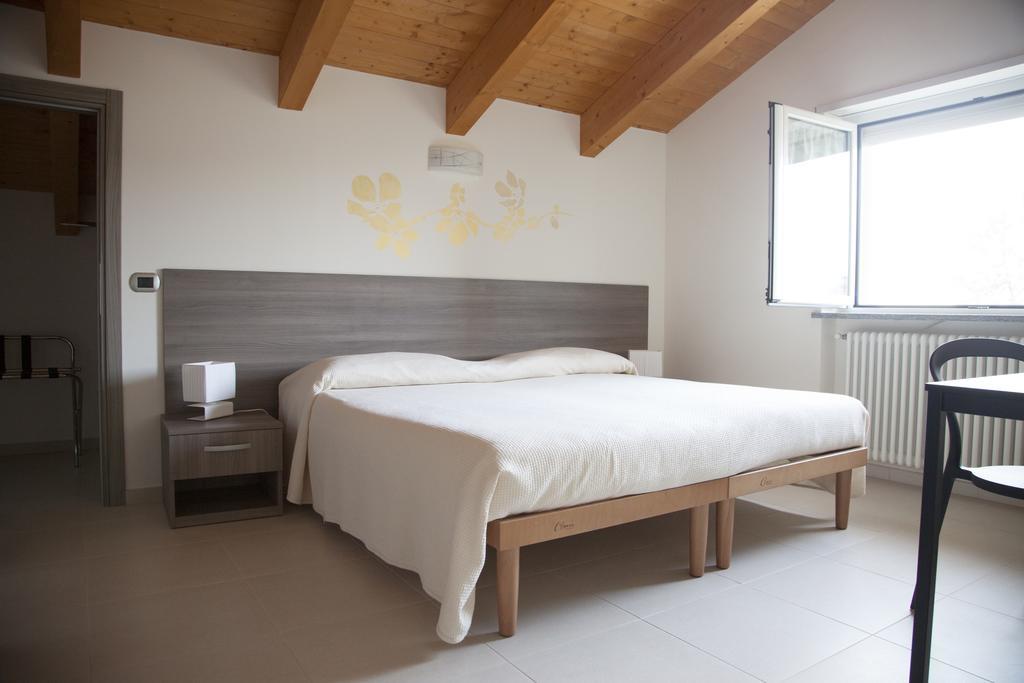 B&B Alba In Langhe Verduno Ruang foto